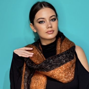 Φουλάρι:FLR127A