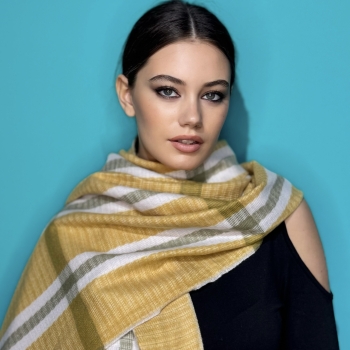 Φουλάρι:FLR119A